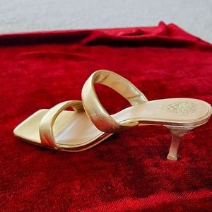 NEW!! Vince Camuto Sandal